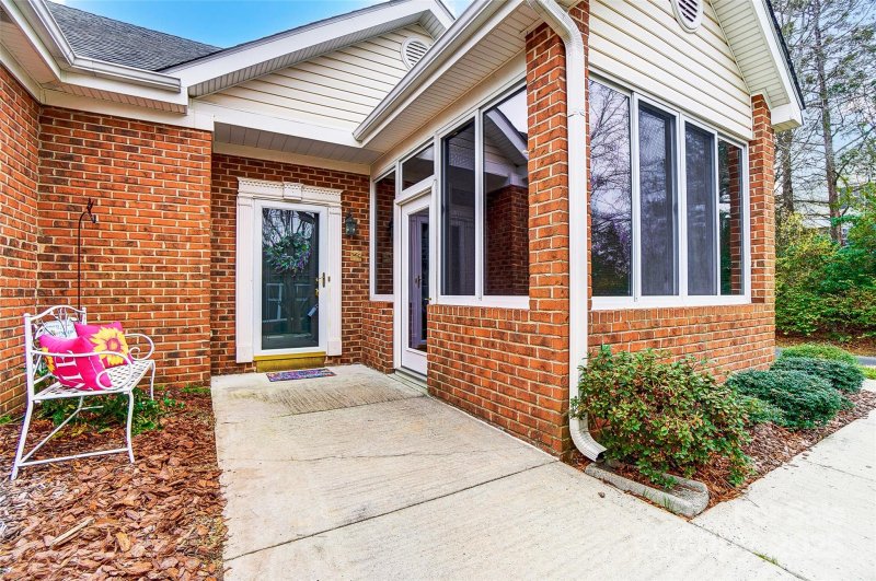 Property image 3 at 8405 Olde Troon Drive, Charlotte, NC 28277