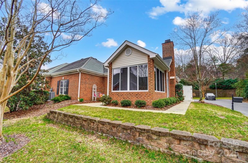 Property image 5 at 8405 Olde Troon Drive, Charlotte, NC 28277