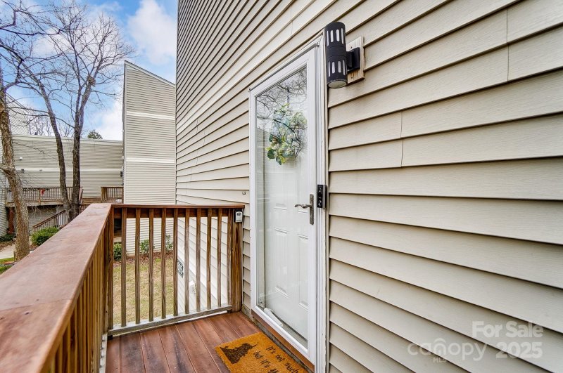 Property image 4 at 1605 Merry Oaks Road, Charlotte, NC 28205