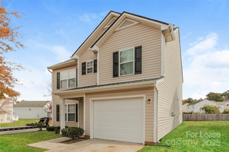 Property image 5 at 818 Swearngan Ridge Court, Charlotte, NC 28216