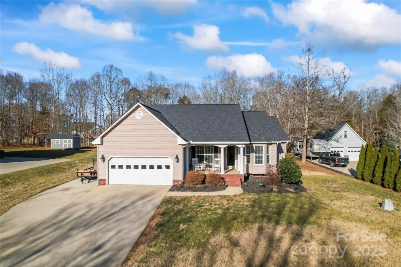 Property image 3 at 489 Maple Ridge Circle, Salisbury, NC 28147