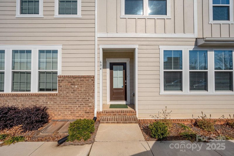 Property image 2 at 604 Amalfi Drive, Davidson, NC 28036