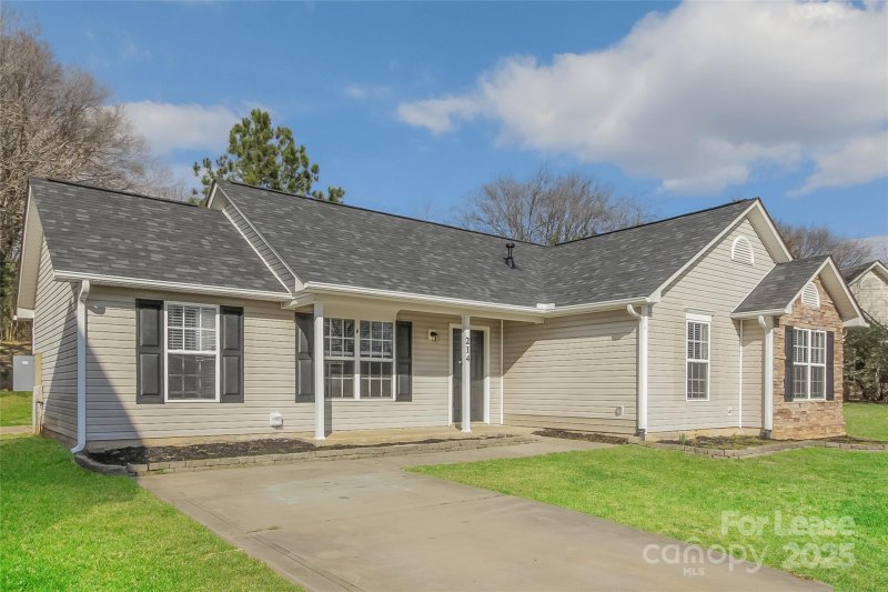 Property image 3 at 214 Carrie Court, Concord, NC 28027