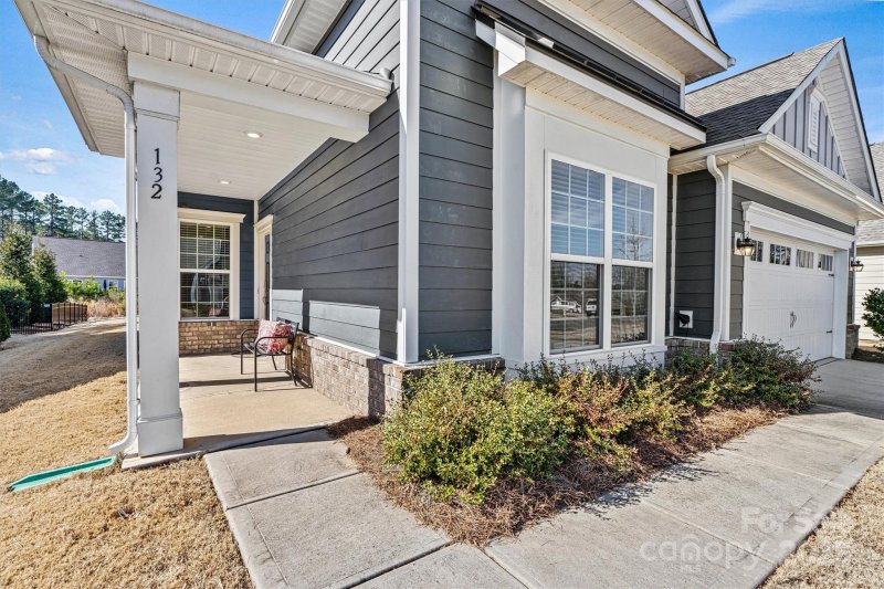Property image 2 at 132 Picasso Trail, Mount Holly, NC 28120
