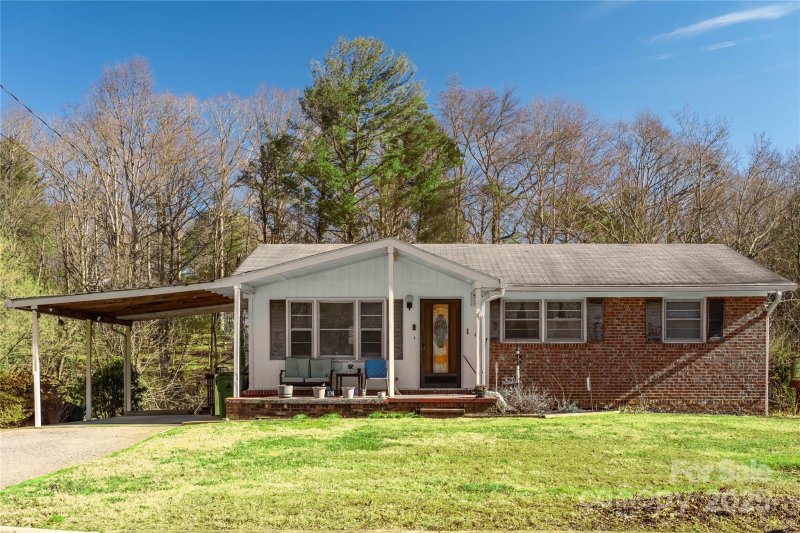 Property image 2 at 14 Birchwood Lane, Asheville, NC 28805