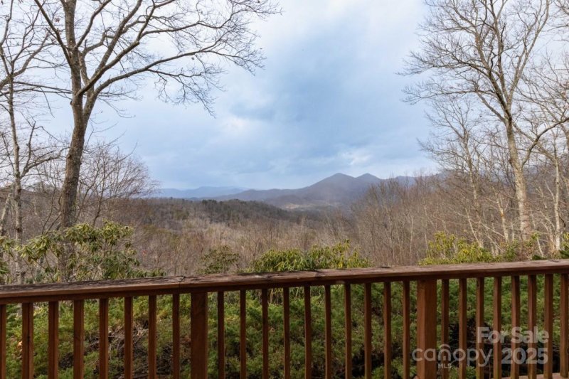 Property image 3 of 175 Owl Lookout Road in Eagles Ridge, Sylva, NC 28779