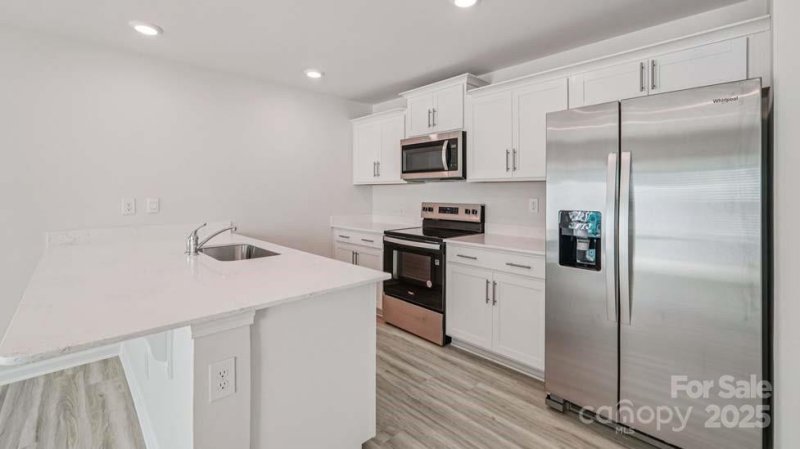 2957 Penninger Circle