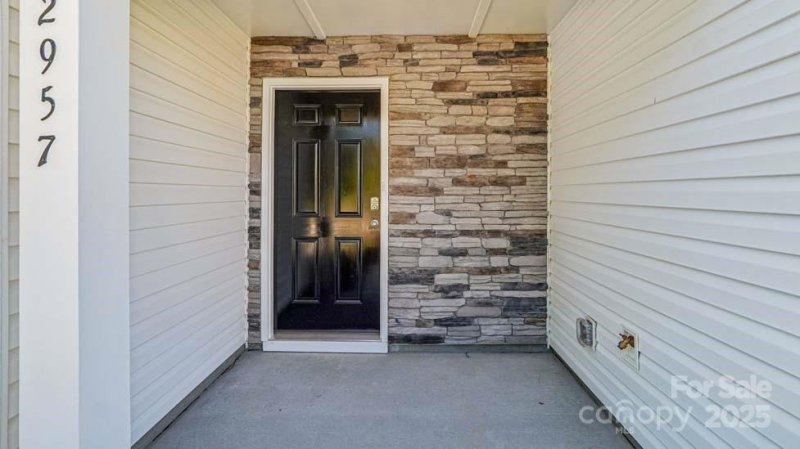 Property image 3 at 2957 Penninger Circle, Charlotte, NC 28262