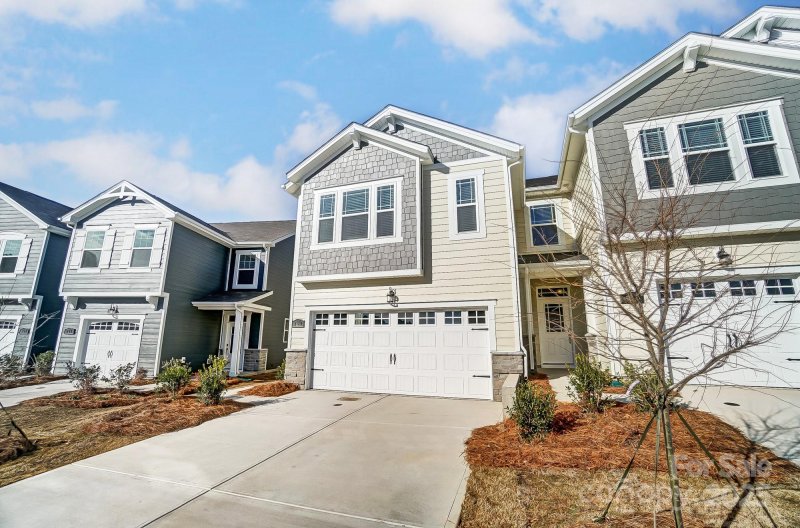Property image 3 at 260 Laura Elizabeth Lane, Clover, SC 29710