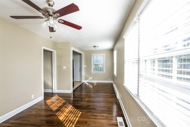 Property image 5 at 2520 Columbus Circle, Charlotte, NC 28208