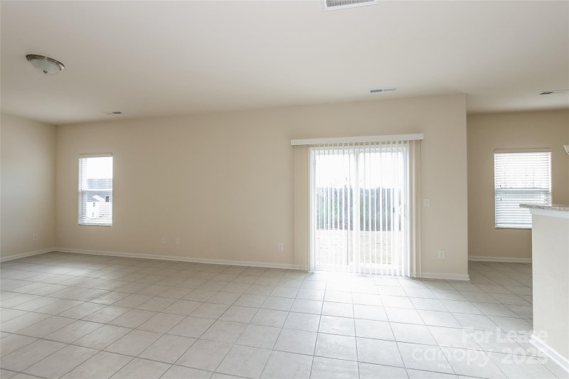 Property image 3 at 2925 Patishall Lane, Charlotte, NC 28214