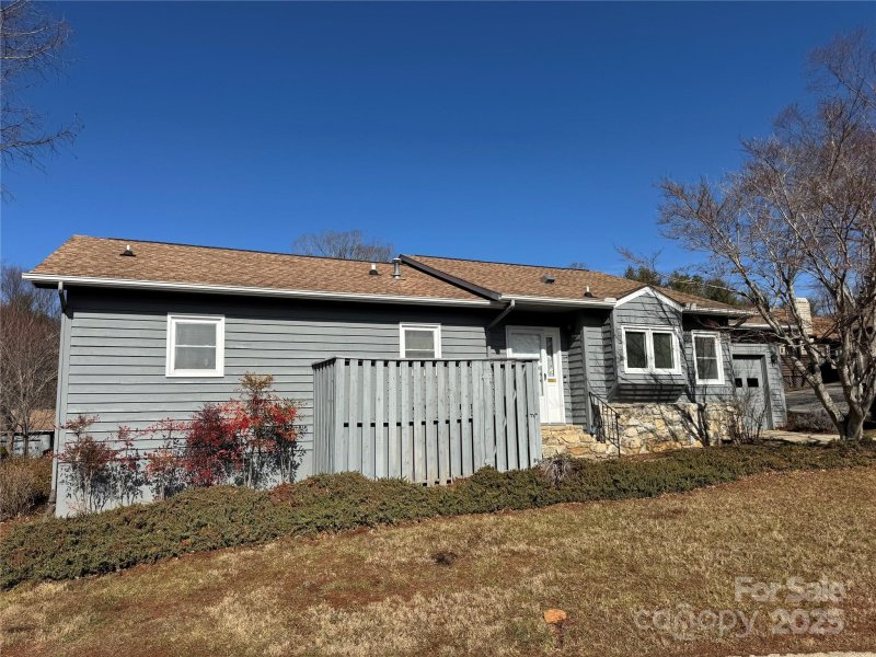 Property image 3 at 30 Larkspur Court, Asheville, NC 28805