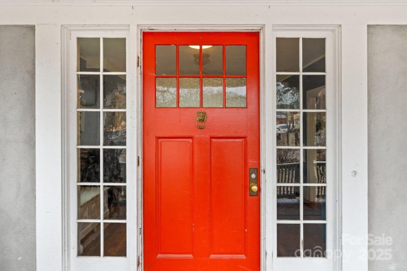 Property image 3 at 5 Chiles Avenue, Asheville, NC 28803