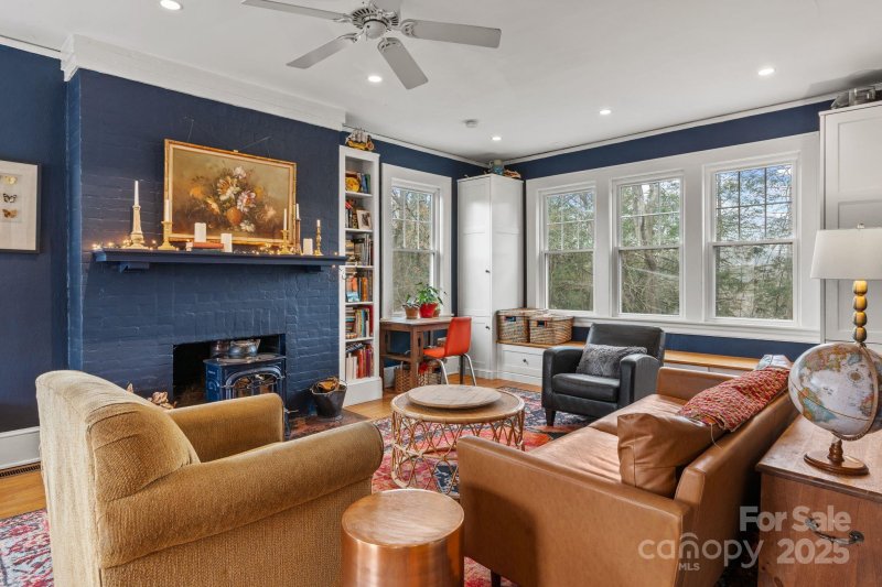 Property image 4 at 5 Chiles Avenue, Asheville, NC 28803