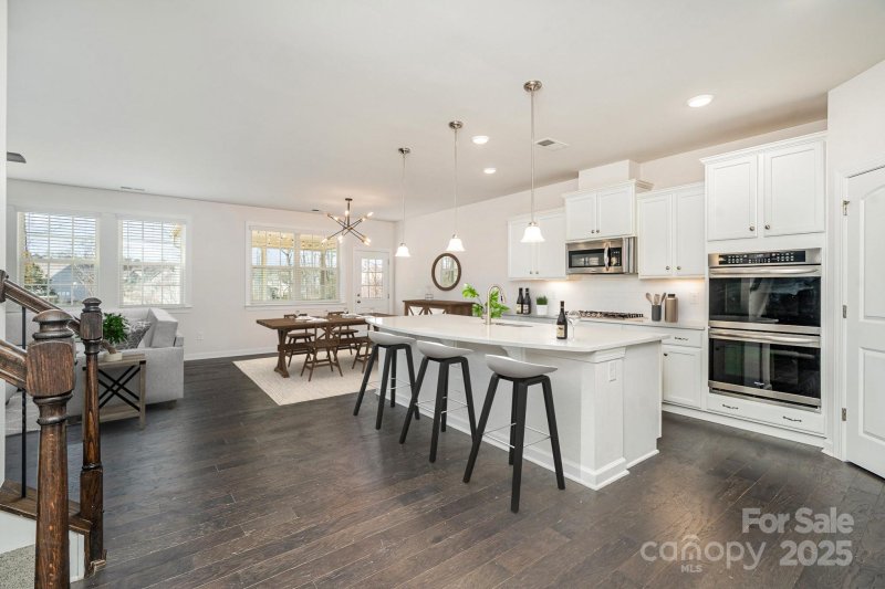 Property image 5 at 17613 Shasta Daisy Circle, Davidson, NC 28036