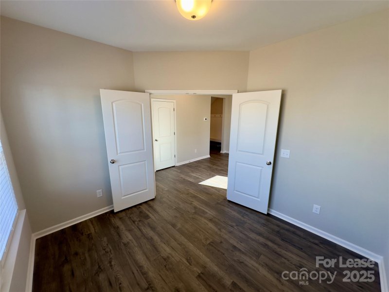 Property image 3 at 102 Carmine Court, Troutman, NC 28166