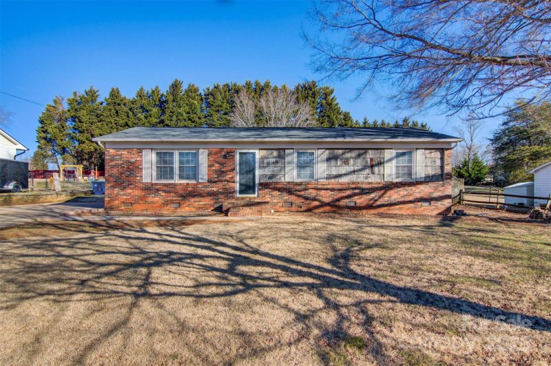 Property image 3 at 5584 Valley Field Road, Hickory, NC 28602