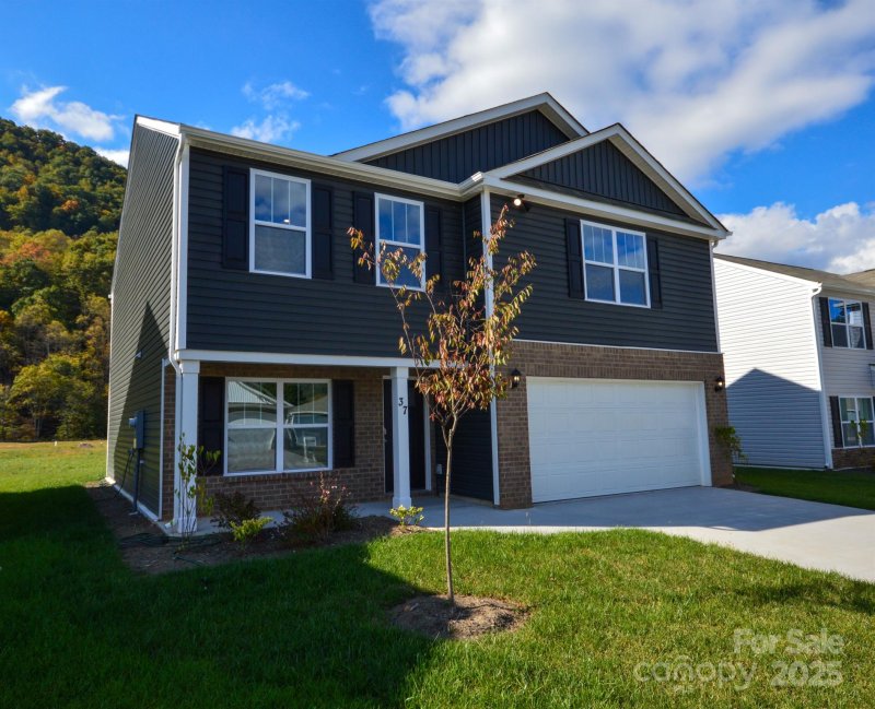 Property image 3 of 37 Wildbrook Drive in Wildbrook Village, Waynesville, NC 28785