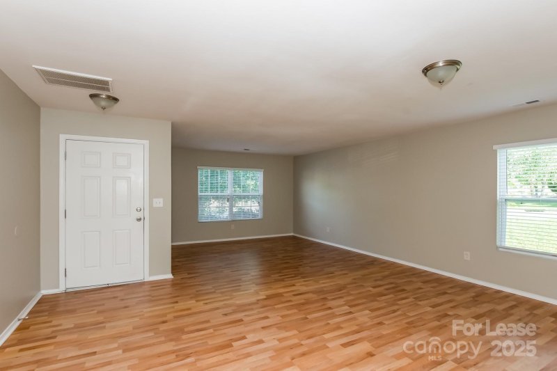 Property image 2 at 2728 Buckleigh Drive, Charlotte, NC 28215