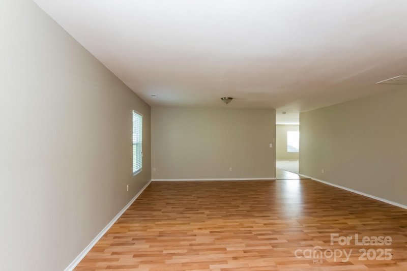 Property image 3 at 2728 Buckleigh Drive, Charlotte, NC 28215