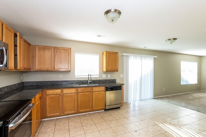 Property image 5 at 2728 Buckleigh Drive, Charlotte, NC 28215