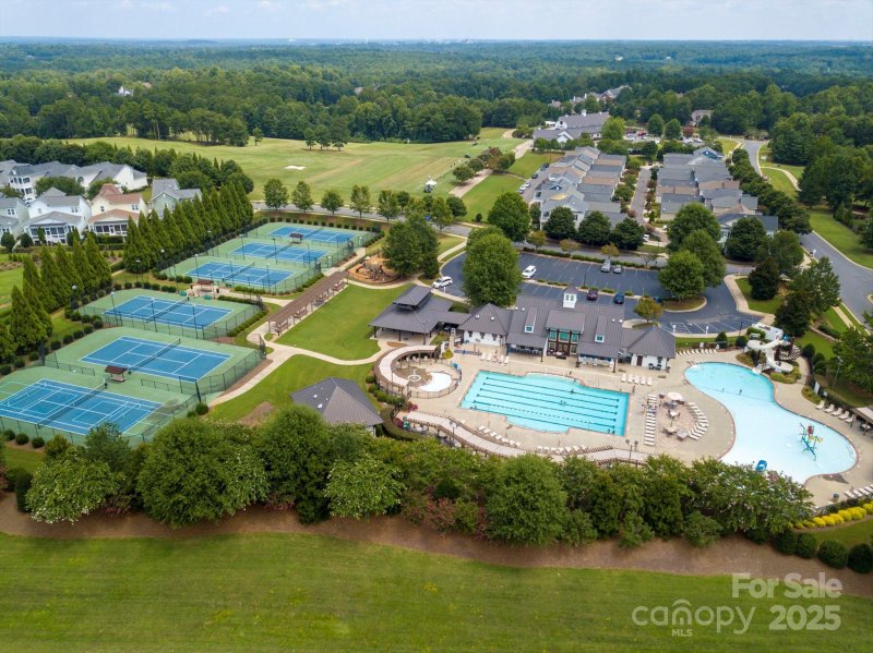 Property image 4 at 1674 Fairntosh Drive, Fort Mill, SC 29715