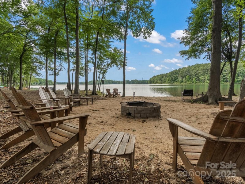 Property image 2 at 736 Amalfi Drive, Davidson, NC 28036