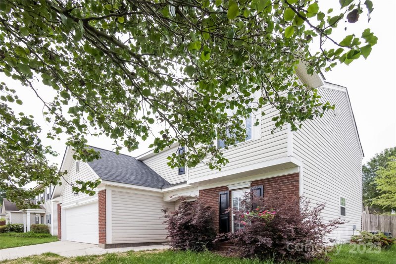 Property image 4 at 6635 Iron Brigade Lane, Charlotte, NC 28269