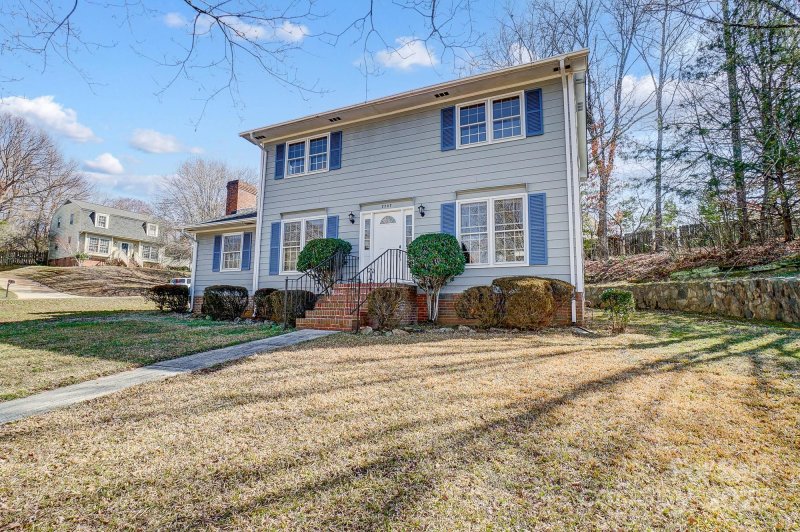 Property image 3 at 7707 Ritter Drive, Charlotte, NC 28270