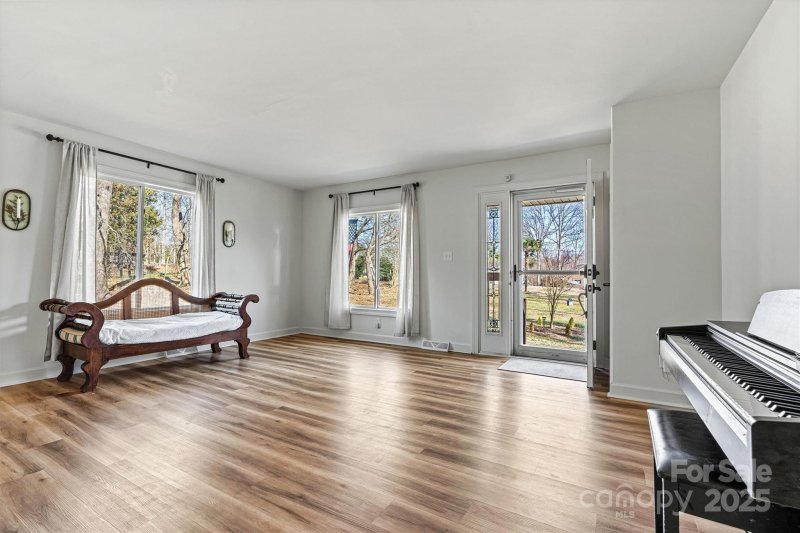 Property image 5 of 3995 Burton Lane in Westport, Denver, NC 28037