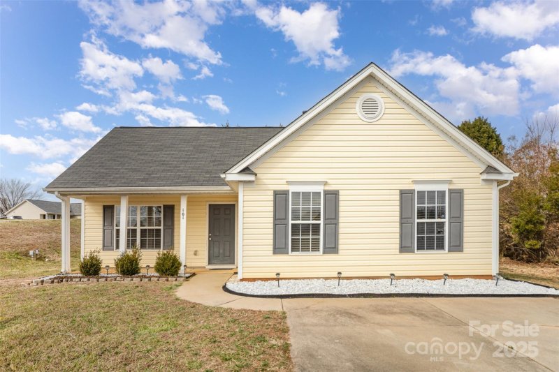 Property image 4 at 101 Arbridge Court, Mount Holly, NC 28120