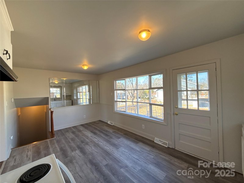 Property image 4 at 4840 Tanglebriar Drive, Charlotte, NC 28208