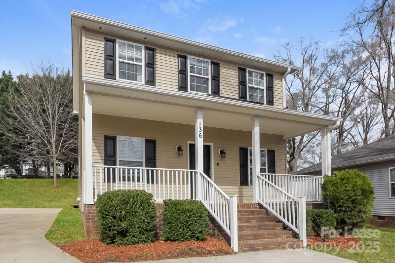 Property image 4 at 136 Pratt Street, Belmont, NC 28012