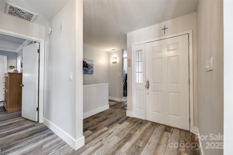 Property image 5 at 10 Catawba Ridge Court, Clover, SC 29710