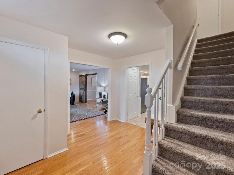Property image 4 at 11143 Coachman Circle, Charlotte, NC 28277