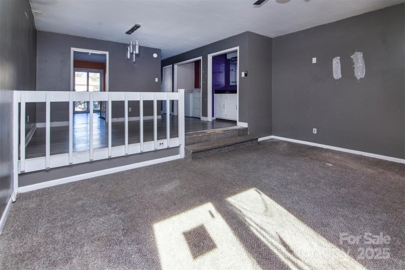 Property image 5 at 7912 Charter Oak Lane, Charlotte, NC 28226