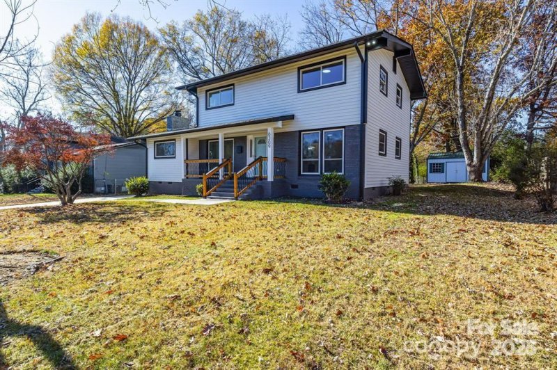 Property image 3 at 6309 Spring Garden Lane, Charlotte, NC 28213