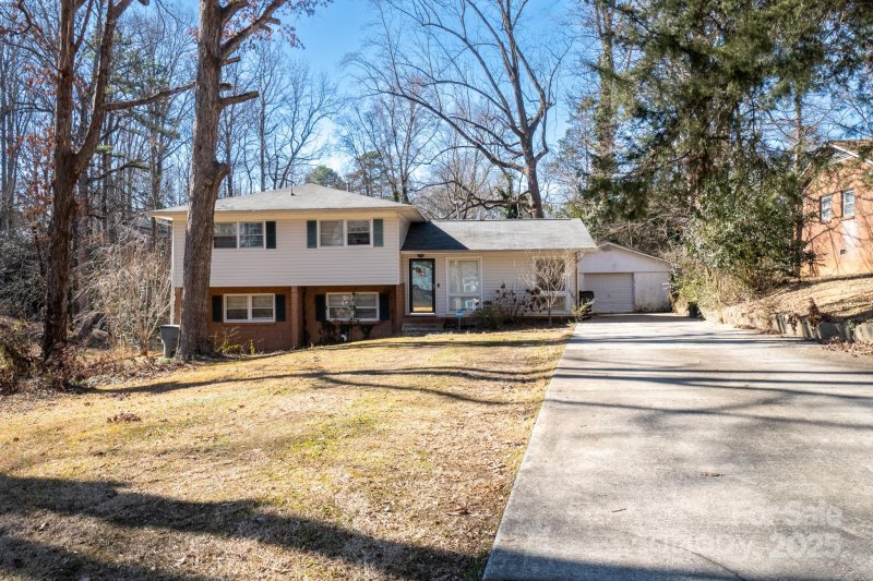 Property image 2 at 7716 Elwood Drive, Charlotte, NC 28227