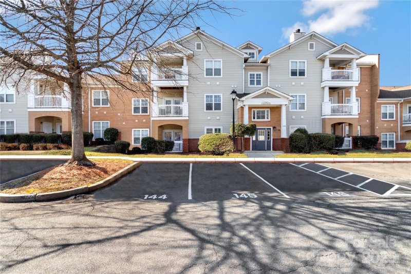 Property image 2 at 16436 Redstone Mountain Lane, Charlotte, NC 28277