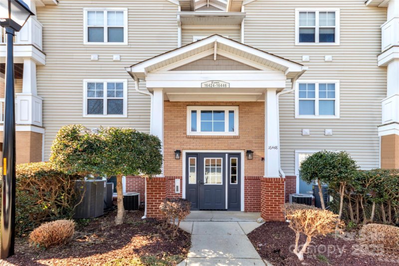 Property image 3 at 16436 Redstone Mountain Lane, Charlotte, NC 28277