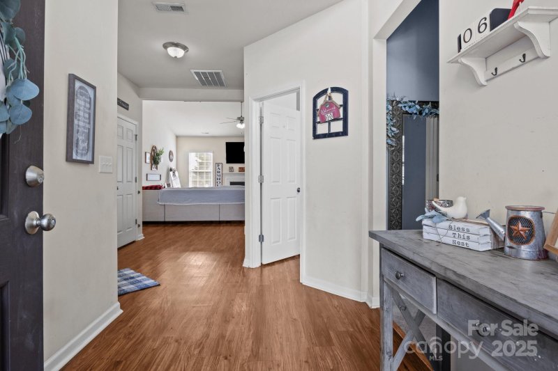 Property image 4 at 2943 Village Center Drive, Dallas, NC 28034