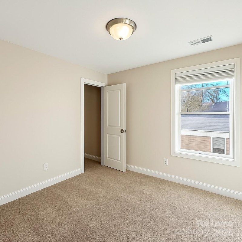 Property image 5 at 3024 Seymour Drive, Charlotte, NC 28208