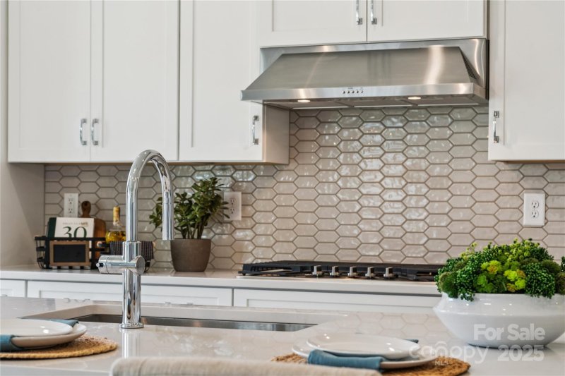 Property image 3 at 4122 Eastover Glen Road, Charlotte, NC 28269