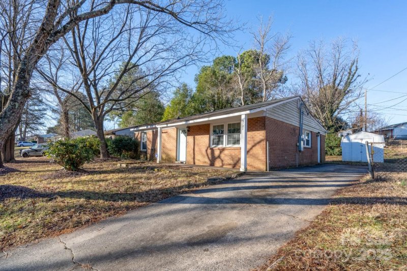 Property image 3 at 3721 Braden Drive, Charlotte, NC 28216