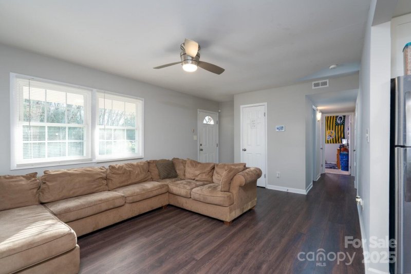 Property image 4 at 3721 Braden Drive, Charlotte, NC 28216