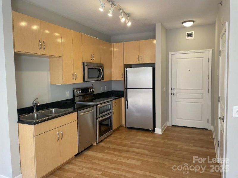 Property image 3 at 1320 Fillmore Avenue, Charlotte, NC 28203