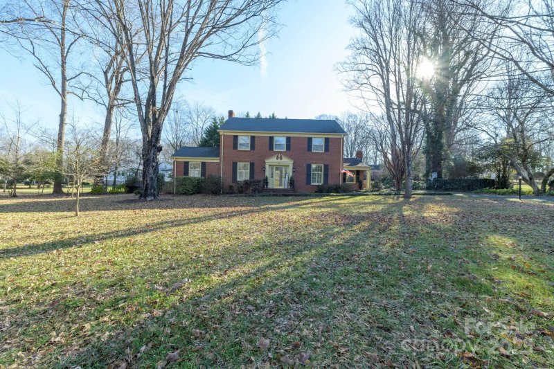 Property image 4 at 610 2nd Avenue, Conover, NC 28613