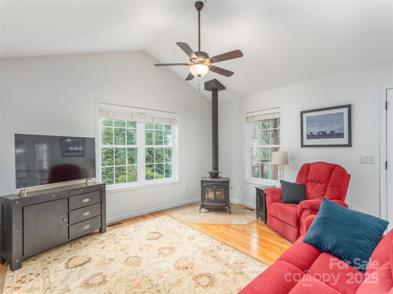 Property image 4 at 29 Deborah Lane, Waynesville, NC 28786