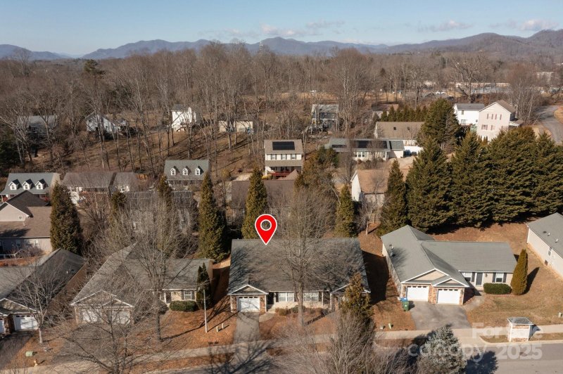 Property image 3 at 19 Kirby Road, Asheville, NC 28806