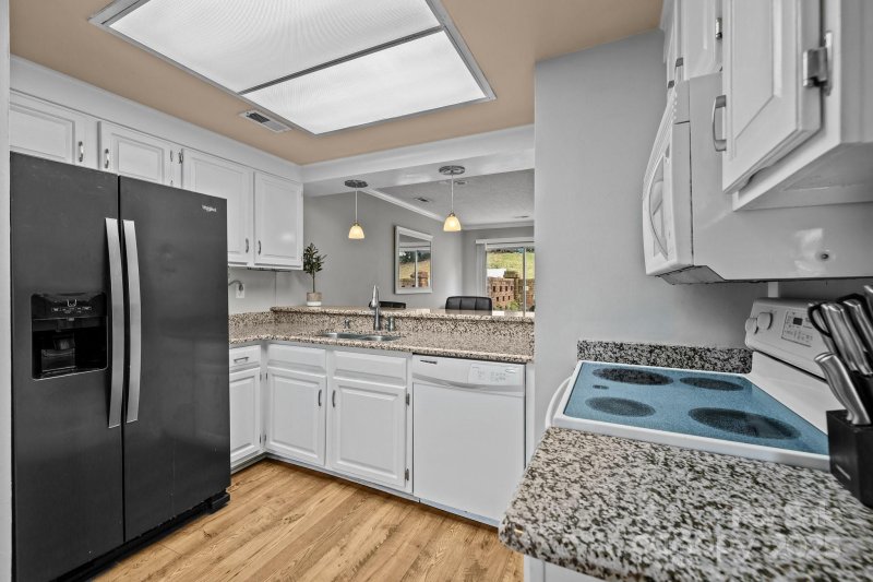 Property image 4 at 2745 Tiergarten Lane, Charlotte, NC 28210